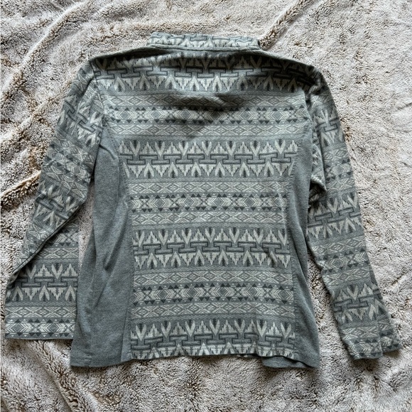 Gray Aztec Pullover - Picture 3 of 3